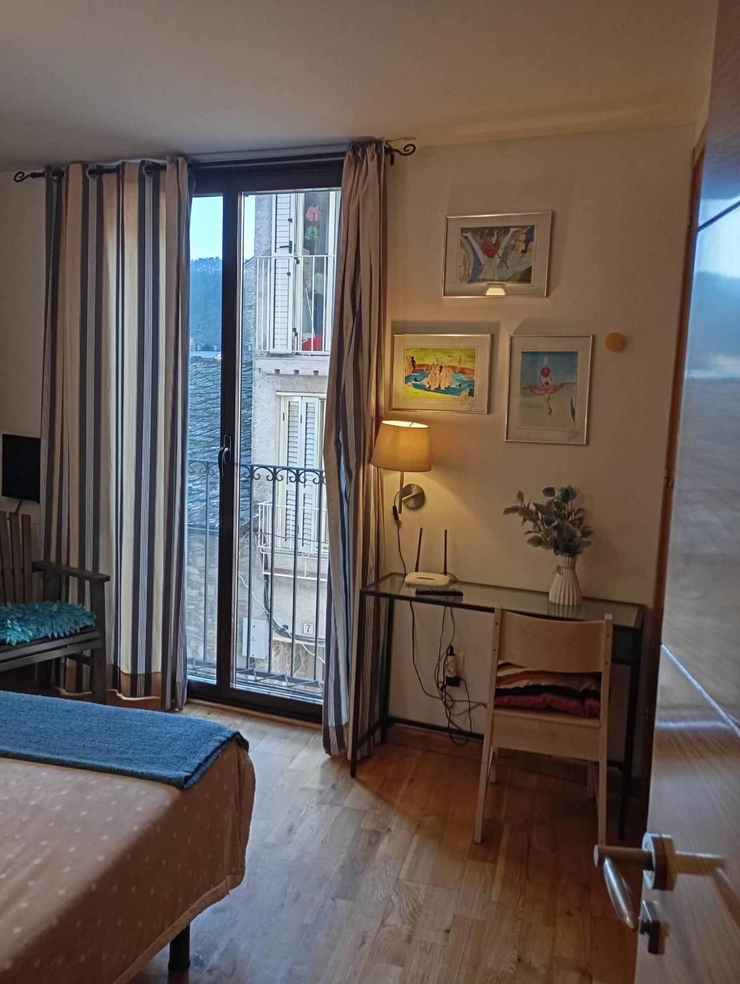 Apartamentos El Camino ビジャフランカ・デル・ビエルソ エクステリア 写真